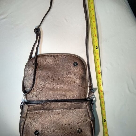 NO name soft bronze metallic purse - Picture 10 of 10